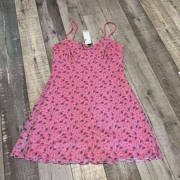 Urban Outfitters Elodie Mesh
Mini Dress size M - Picture 1 of 9